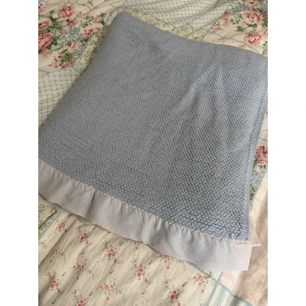 Vintage Weave Thermal Blanket Light Blue Satin Bound Edge Acrylic 64